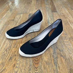 J. Crew cap toe leather lined black canvas espadrille wedges size 7.5/8